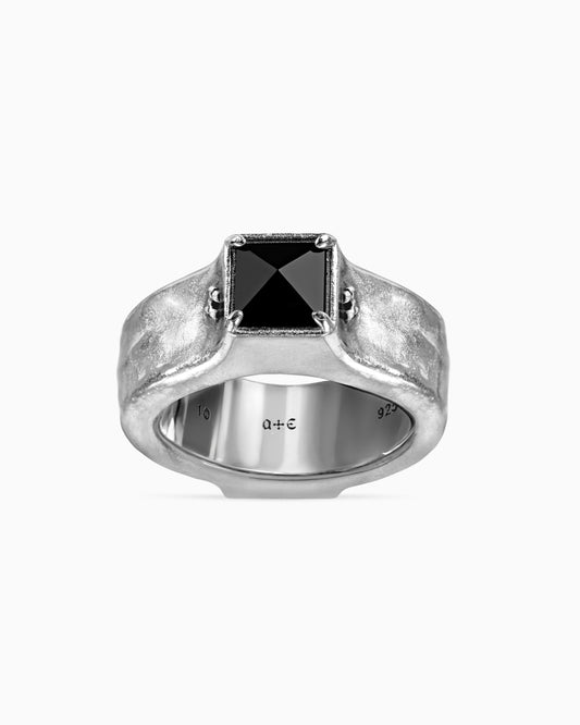 BLACK CASTLE Ring-Rings- Silver - US6 - Ask & Embla
